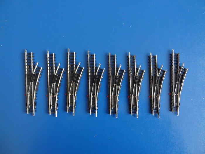 Trix N - 14962 - Modeltreinsporen (8) - handwissel rechts, Hobby & Loisirs créatifs, Trains miniatures | Échelle N