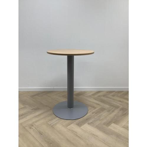 Tweedehands sta-tafel ??? gemaakt van gemelamineerd, Huis en Inrichting, Tafelonderdelen, Gebruikt