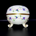 Herend - Large Footed Lidded Bonbonniere - Cornflower Blue, Antiek en Kunst