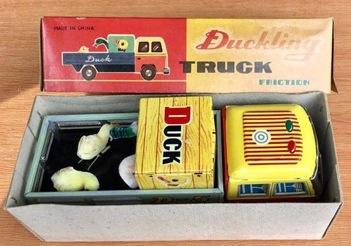 MF China - Blikken speelgoedauto - Duckling Truck MF 173, Antiek en Kunst, Antiek | Speelgoed