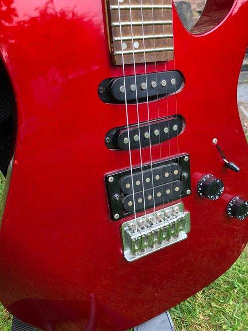 Washburn - elektrische gitaar - - Guitare électrique -, Muziek en Instrumenten, Snaarinstrumenten | Gitaren | Akoestisch