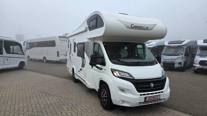 Chausson Flash C656 met stapelbedden en zeer verzorgd 29243, Caravans en Kamperen, Mobilhomes, Cassettetoilet, Handgeschakeld