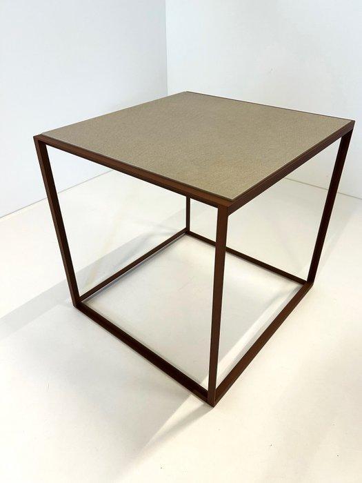 B&B Italia - Patricia Urquiola - Bijzettafel - NIEUW -, Antiek en Kunst, Antiek | Meubels | Stoelen en Sofa's