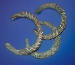 Bronstijd oude gedraaide armbanden (Zonder minimumprijs)