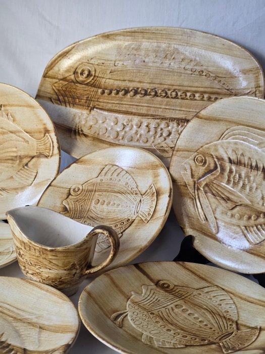 Longchamp - Tafelservies (8) - Aardewerk - Visservies met, Antiek en Kunst, Antiek | Meubels | Tafels