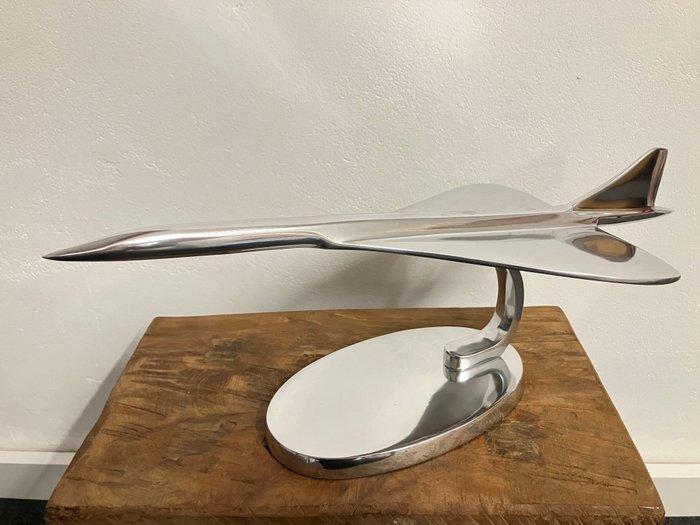 Concorde op statief - Modelvliegtuig - Gepolijst staal, Antiek en Kunst, Kunst | Designobjecten