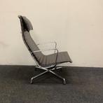 Vitra Eames EA124 lounge chair, donker bruin leder, Gebruikt