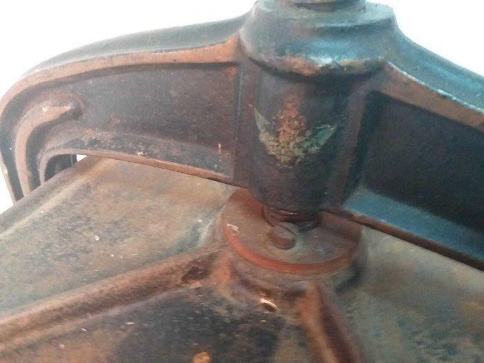 Pers Antiek - gietijzeren boekenpers, Antiek en Kunst, Curiosa en Brocante