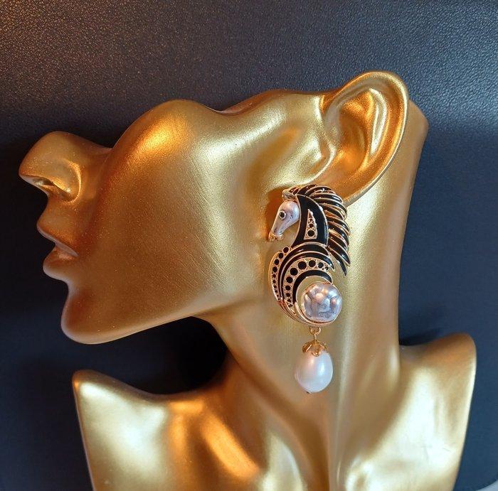 Verguld, Zilver, Luxe email oorbellen in de vorm van een, Antiquités & Art, Curiosités & Brocante