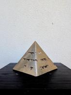 Lorenzo Favaron - Ascent Pyramid (dimore dorate), Antiek en Kunst