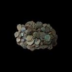 Byzantijnse Rijk lot of 150 x Æ  (5/6th - 12th century AD),, Postzegels en Munten