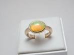 Ring - 18 karaat Roségoud Opaal, Handtassen en Accessoires, Ringen, Nieuw