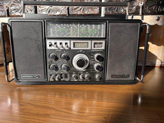 Grundig NO RESERVE - Satellit 2400 Wereldradio, Audio, Tv en Foto, Radio's