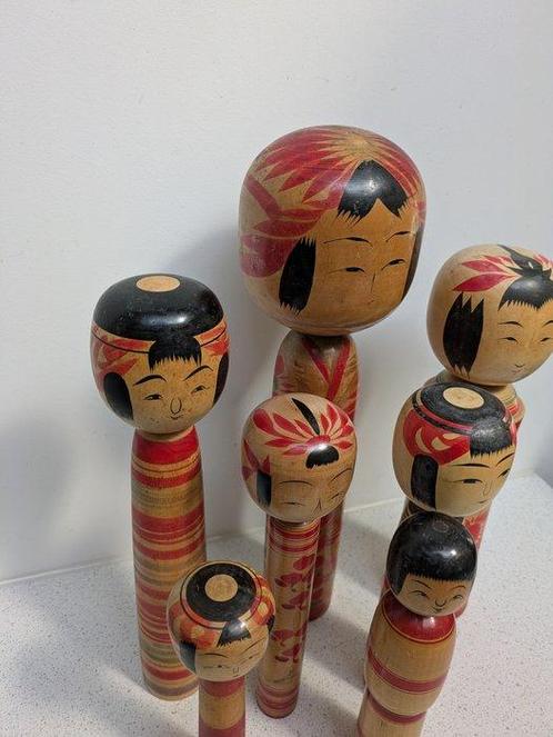 Een prachtige verzameling vintage Kokeshi in verschillende, Antiek en Kunst, Antiek | Overige Antiek