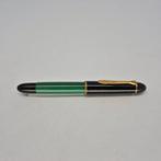 Pelikan - 120 - F nib - Black and green - 1950s - Zonder, Verzamelen, Pennenverzamelingen, Nieuw