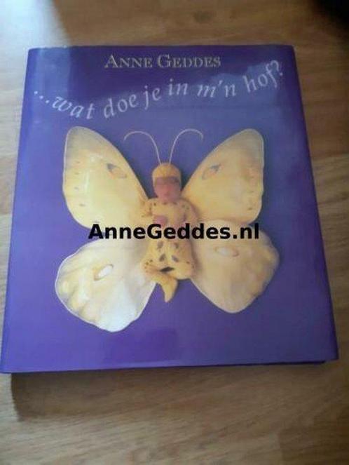 Anne Geddes - Wat doe je in mn hof? 9789026927850, Boeken, Overige Boeken, Zo goed als nieuw, Verzenden