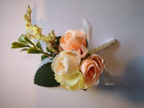 Luxe corsage,corsage van zijdebloemen zalm e boutonnière met, Maison & Meubles, Accessoires pour la Maison | Plantes & Fleurs artificielles