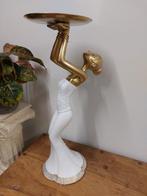 Beeld, charmante dame in avondjurk - 90 cm - polyresin
