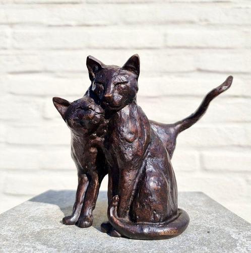 Figurine - Cuddling cats - Bronze, Antiek en Kunst, Curiosa en Brocante