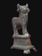 Oud-Romeins Brons Stunning Legion Bull Statue, Antiquités & Art