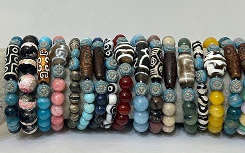 Set van 20 armbanden van natuurlijke stenen, met de, Antiek en Kunst, Antiek | Boeken en Manuscripten