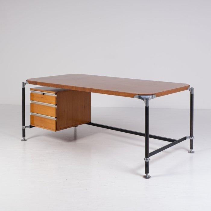 MIM (Mobili Italiani Moderni) - Ennio Fazioli, Renato, Antiek en Kunst, Antiek | Meubels | Stoelen en Sofa's