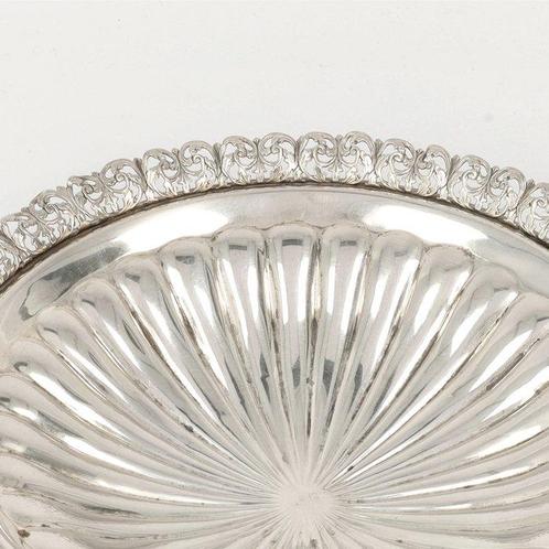 Druivenschaal - Fruitschaal - .800 zilver, Antiek en Kunst, Antiek | Zilver en Goud