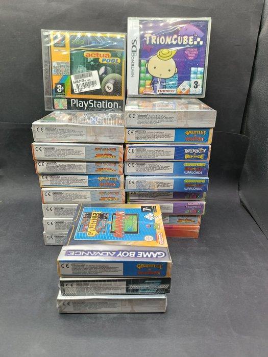 Gameboy, Nintendo, Sony Playstation - Lot of 22 videogames -, Games en Spelcomputers, Spelcomputers | Overige Accessoires