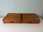 Nachtkastje - Set van twee teakhouten zwevende nachtkastjes, Antiek en Kunst