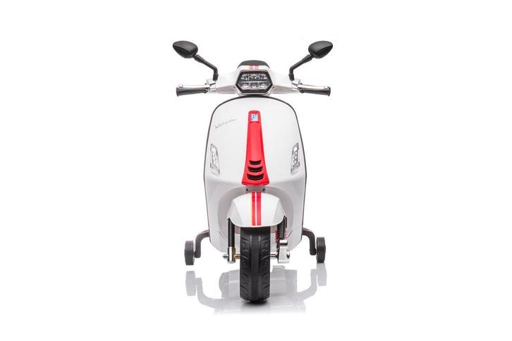 Vespa, 12 volt elektrische scooter met muziek en meer!, Kinderen en Baby's, Speelgoed | Buiten | Accuvoertuigen, Nieuw, Ophalen of Verzenden