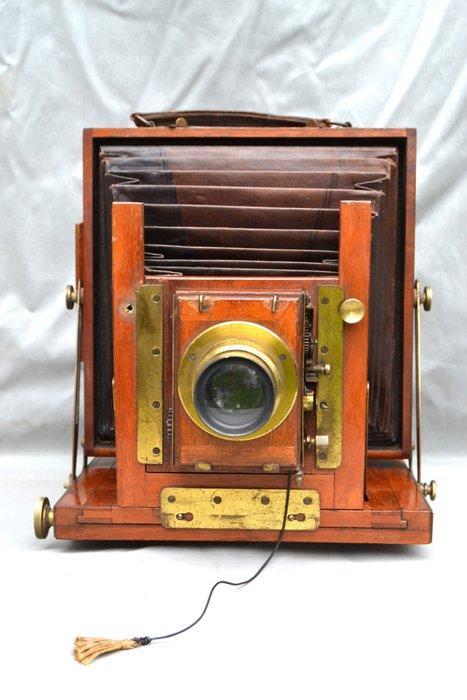 Mahonie reiscamera Engelse Analoge camera, Audio, Tv en Foto, Fotocamera's Analoog