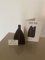 Man Ray (1890-1976) - sculptuur, Cadeau - 15 cm - IJzer -, Antiek en Kunst, Antiek | Overige Antiek