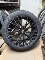 Porsche Macan 20inch sportvelgen met Michelin winterbanden, Autos : Pièces & Accessoires, Ophalen, Banden en Velgen