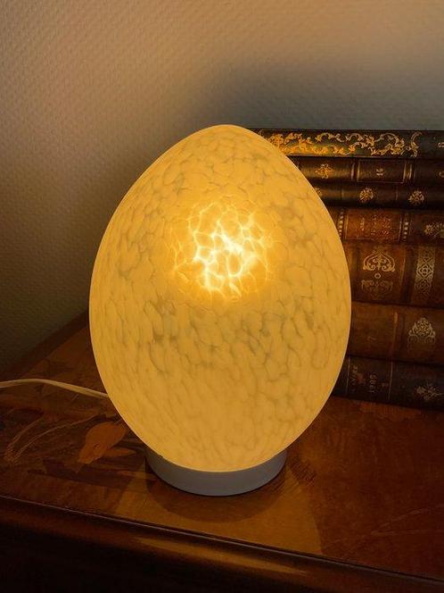 Lampe de table buffet - Gespikkeld glas - Groot Ei, Antiek en Kunst, Curiosa en Brocante