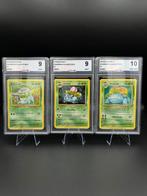 Pokémon - 3 Graded card - BULBASAUR HOLO & IVYSAUR HOLO &