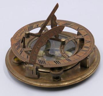 Boussole - Dans Ottone Con Scatola En Bois, années 1920 -