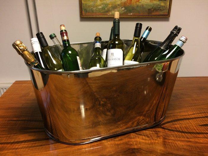 Wijnkoeler - Nickel gecoat met gegraveerde tekst van, Antiek en Kunst, Antiek | Meubels | Tafels