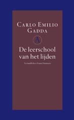 De leerschool van het lijden / Grote bellettrie serie, Boeken, Verzenden, Zo goed als nieuw, Carlo Emilio Gadda