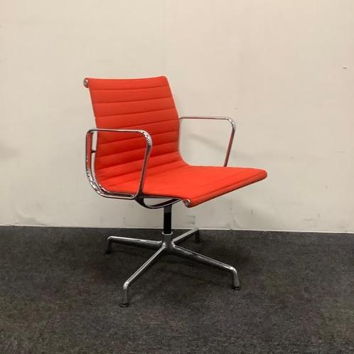 Design stoel, Vitra Eames EA 108, oranje - chroom, Maison & Meubles, Chaises