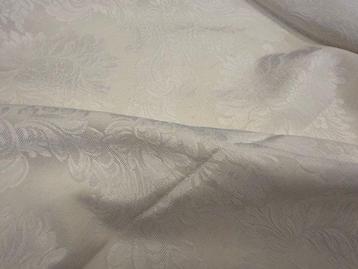 Damasco Regale: Tijdloze Elegantie - Meubelstof - 2.7 m -