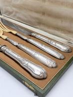 Orfèvre Olier & Caron (1910 - 1936) - Saladebestek (4) -, Antiek en Kunst