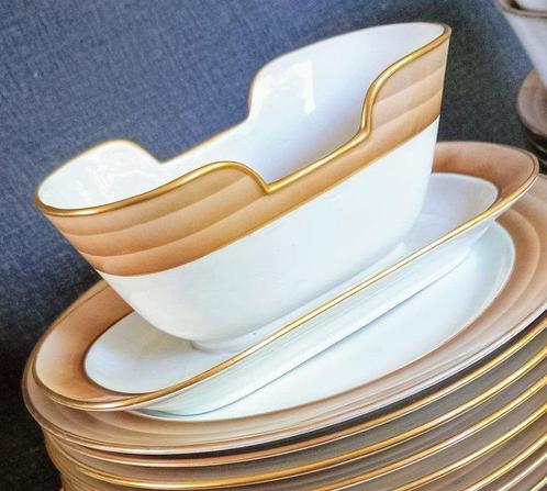 Richard Ginori - Tafelservies voor 12 (44) - 24 kt goud -, Antiek en Kunst, Antiek | Meubels | Tafels