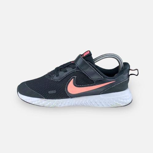 Nike Revolution 5 Kleuter - Maat 35, Kleding | Dames, Schoenen, Sneakers, Verzenden