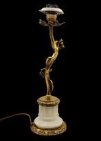 Lampe de table - Marbre de Carrare - Branche aux feuilles