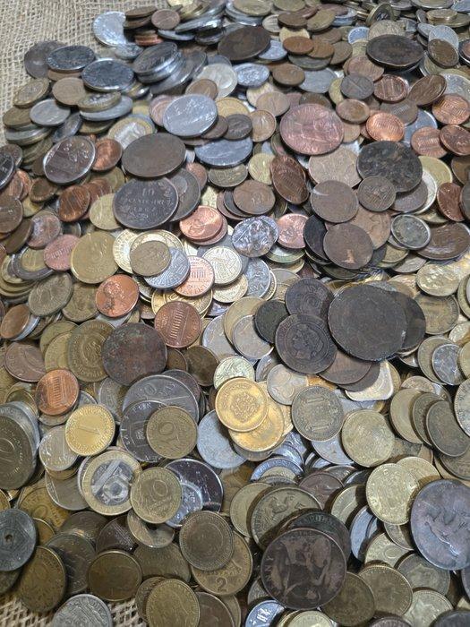 Wereld. Coin Collection – 15 kg 1800-2023 (Zonder, Postzegels en Munten, Munten | Europa | Niet-Euromunten