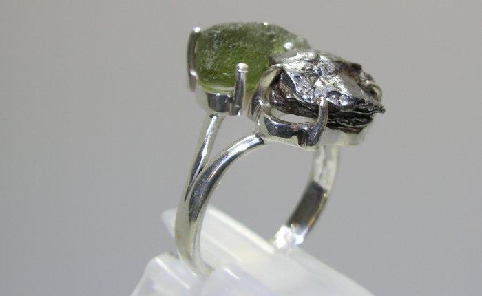 Campo del Cielo meteorite Ring - Hoogte: 25 mm - Breedte: 20, Verzamelen, Mineralen en Fossielen