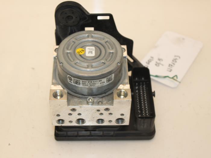 ABS Pomp Volkswagen Golf O117817, Autos : Pièces & Accessoires, Freins & Transmission