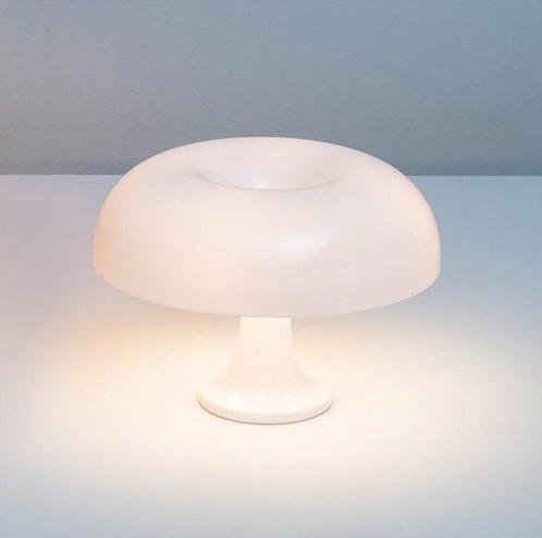 Artemide - Giancarlo Mattioli - Lamp - Geen - ABS, Antiek en Kunst, Antiek | Verlichting