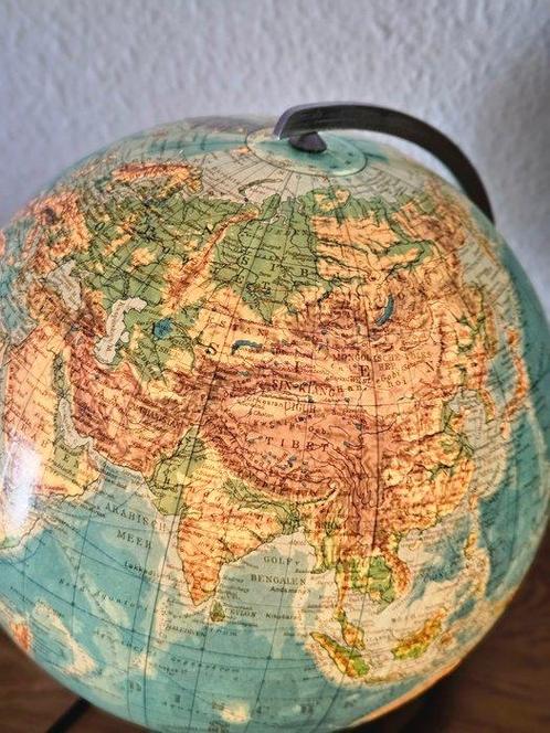 Tabletop globe - 1950-1960 - Columbus, Antiek en Kunst, Antiek | Wandborden en Tegels