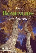 De bomengids van Europa 9789059472112 B. Press, Boeken, Verzenden, Gelezen, B. Press